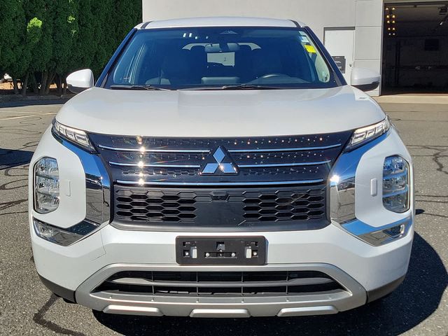 2023 Mitsubishi Outlander SE Special Edition