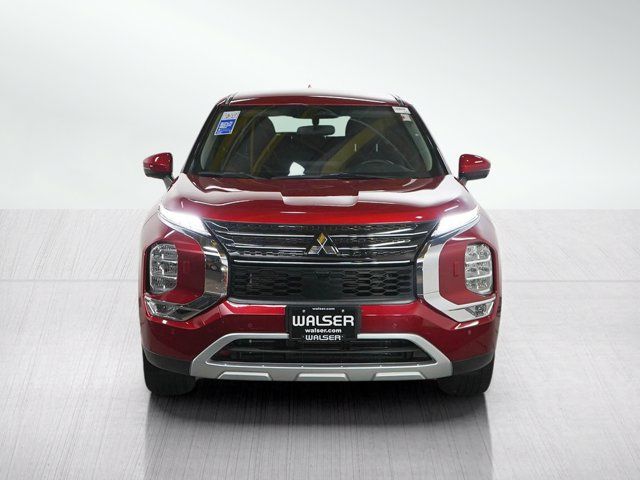 2023 Mitsubishi Outlander SE