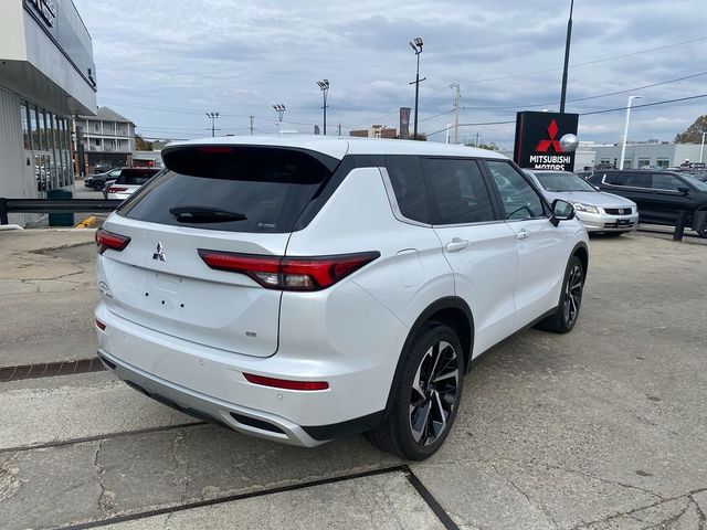 2023 Mitsubishi Outlander SE