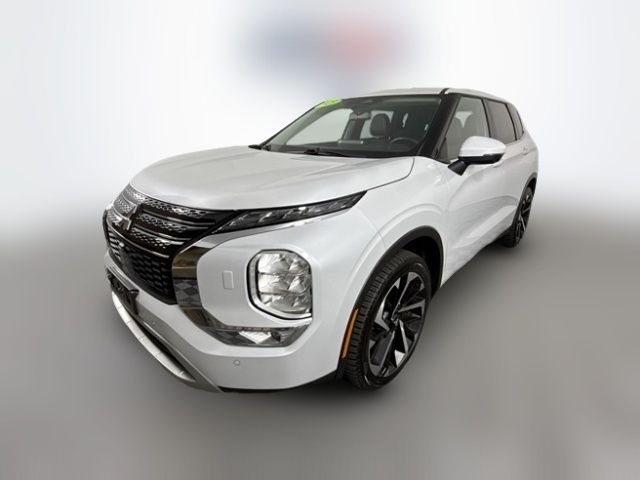 2023 Mitsubishi Outlander SE