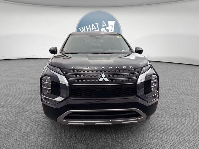 2023 Mitsubishi Outlander SE
