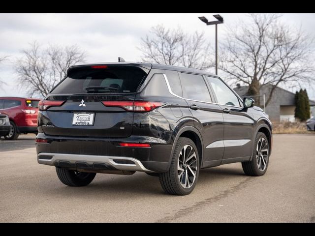 2023 Mitsubishi Outlander SE