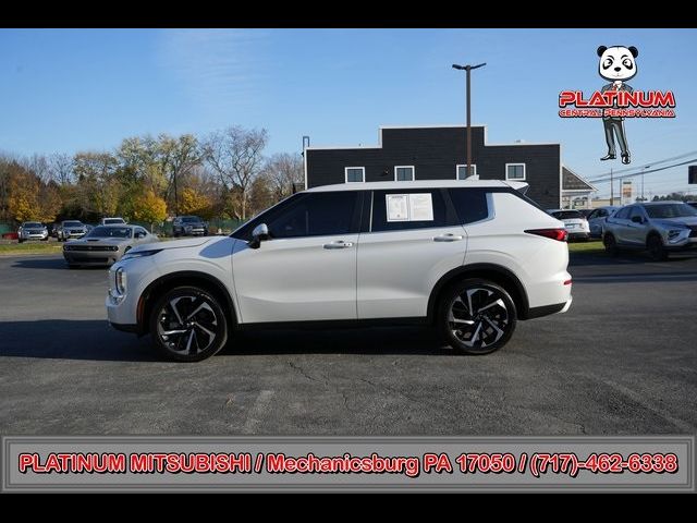 2023 Mitsubishi Outlander SE