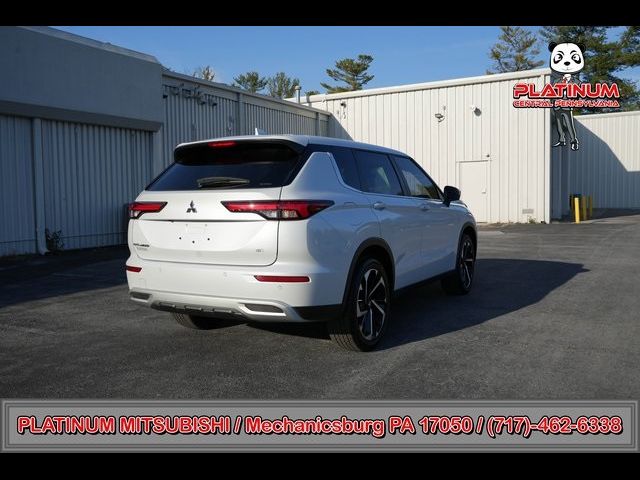 2023 Mitsubishi Outlander SE