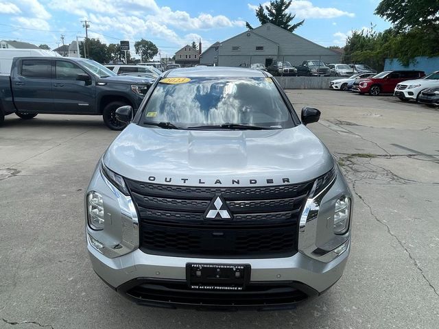 2023 Mitsubishi Outlander SE Black Edition