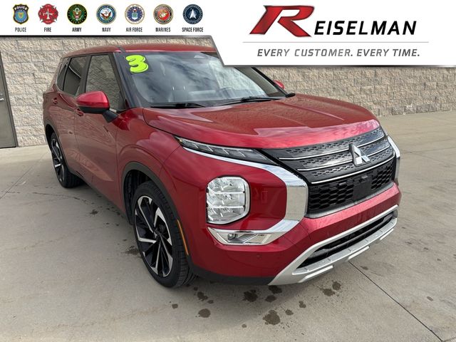 2023 Mitsubishi Outlander SE