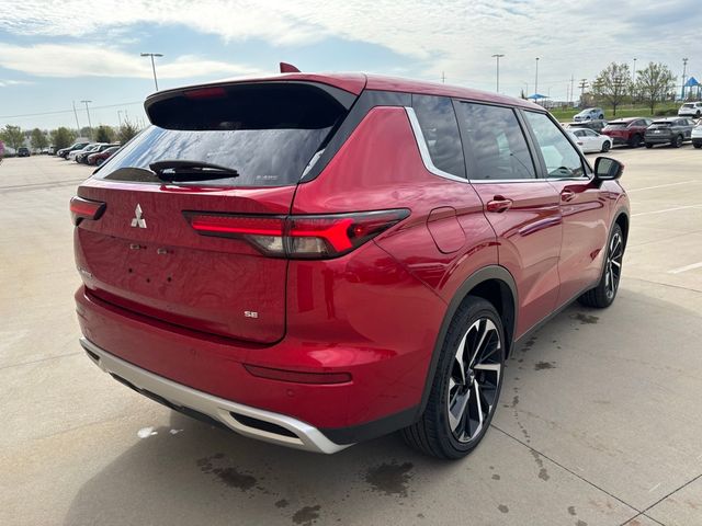 2023 Mitsubishi Outlander SE