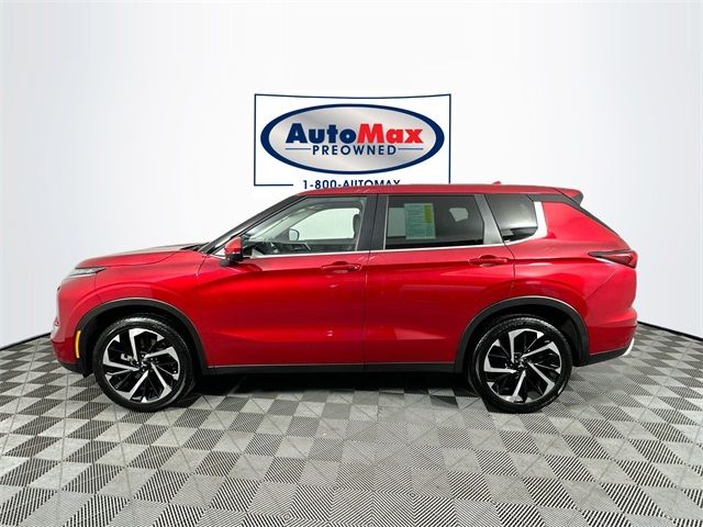 2023 Mitsubishi Outlander SE