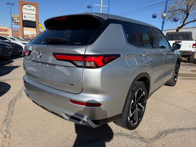 2023 Mitsubishi Outlander SE