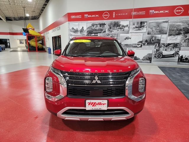 2023 Mitsubishi Outlander SE
