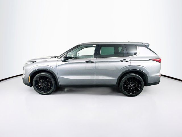 2023 Mitsubishi Outlander SE