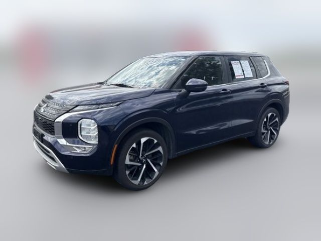 2023 Mitsubishi Outlander SE