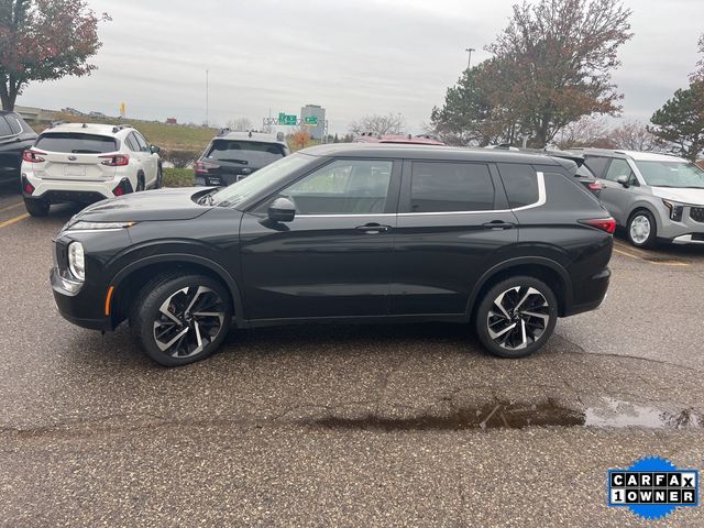 2023 Mitsubishi Outlander SE