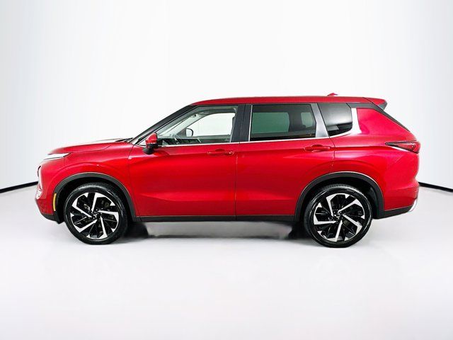 2023 Mitsubishi Outlander SE