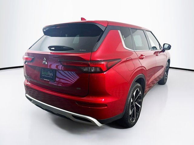 2023 Mitsubishi Outlander SE