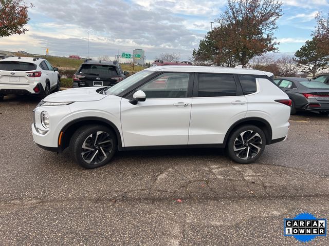 2023 Mitsubishi Outlander SE