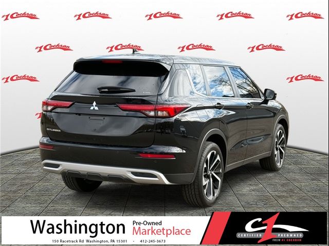 2023 Mitsubishi Outlander SE