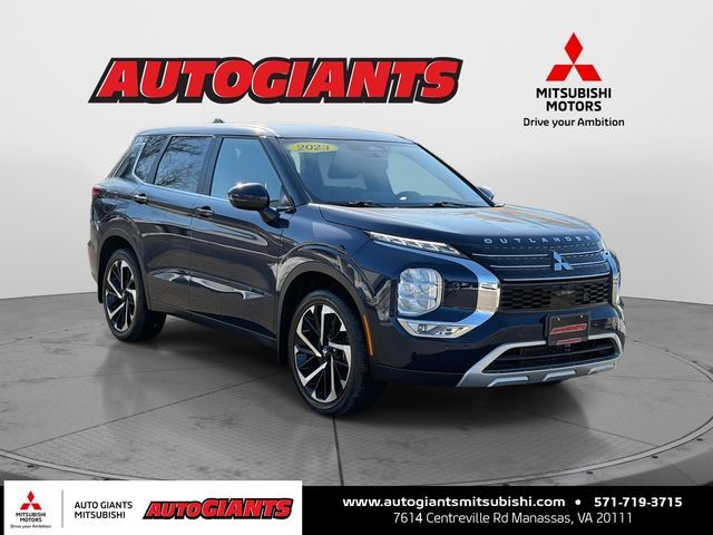 2023 Mitsubishi Outlander SE