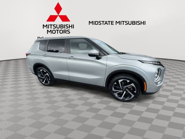 2023 Mitsubishi Outlander SE Black Edition