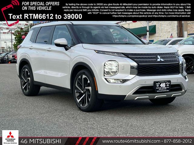 2023 Mitsubishi Outlander SE