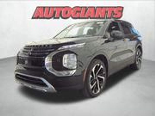 2023 Mitsubishi Outlander SE