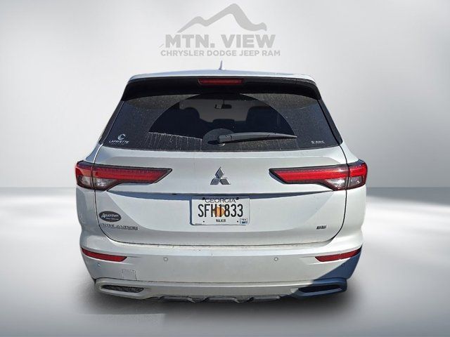 2023 Mitsubishi Outlander SE