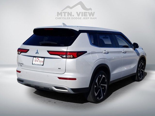 2023 Mitsubishi Outlander SE