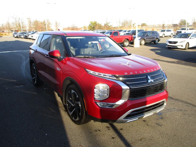 2023 Mitsubishi Outlander PHEV SE