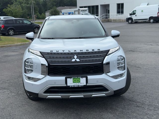 2023 Mitsubishi Outlander PHEV SE