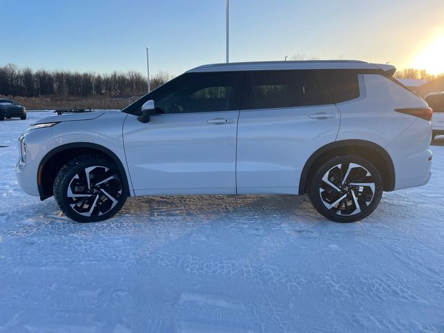 2023 Mitsubishi Outlander SEL