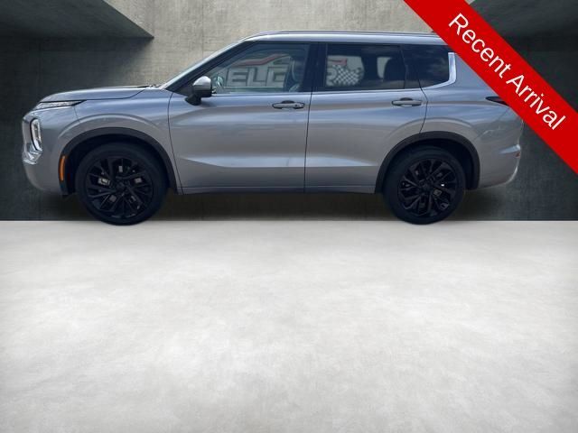 2023 Mitsubishi Outlander SEL