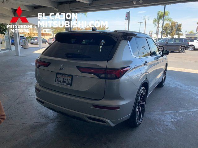 2023 Mitsubishi Outlander SEL