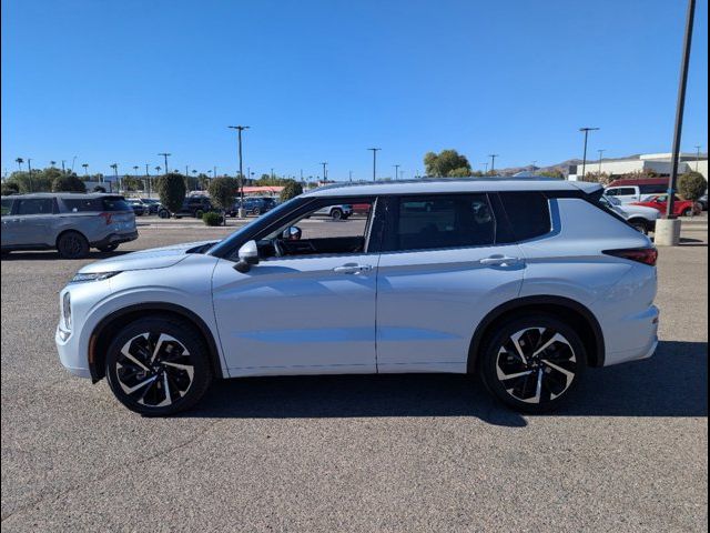 2023 Mitsubishi Outlander SEL