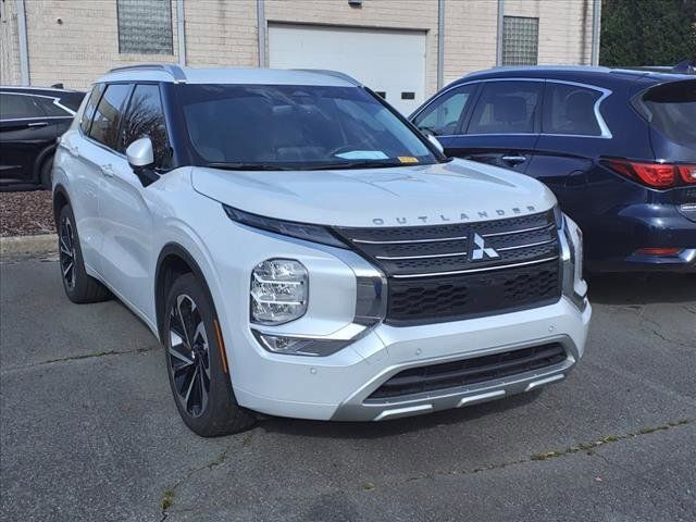 2023 Mitsubishi Outlander SEL