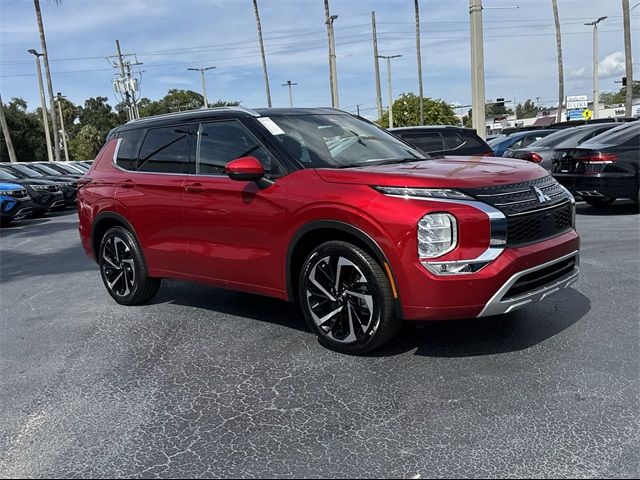 2023 Mitsubishi Outlander SEL