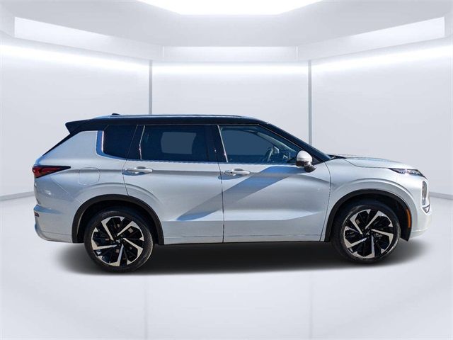 2023 Mitsubishi Outlander SEL