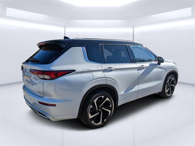 2023 Mitsubishi Outlander SEL