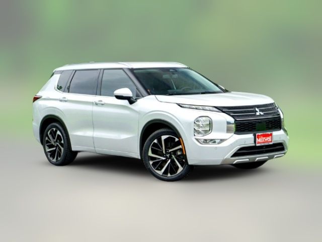 2023 Mitsubishi Outlander SEL