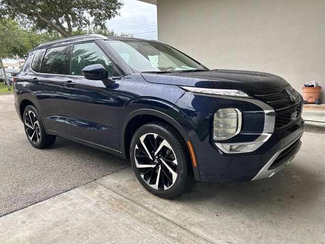 2023 Mitsubishi Outlander SEL