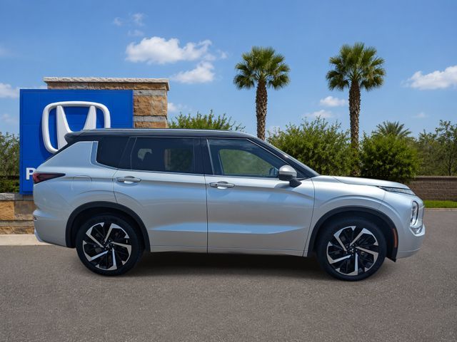 2023 Mitsubishi Outlander SEL