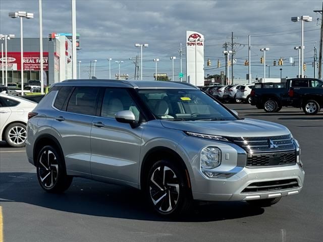 2023 Mitsubishi Outlander SEL