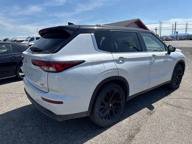 2023 Mitsubishi Outlander SEL