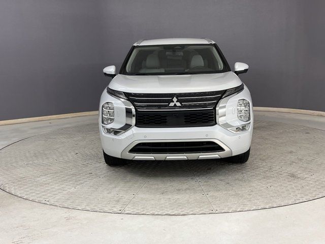 2023 Mitsubishi Outlander SEL