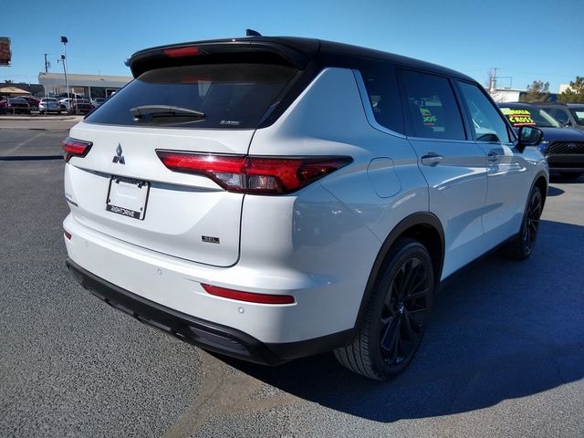 2023 Mitsubishi Outlander SEL