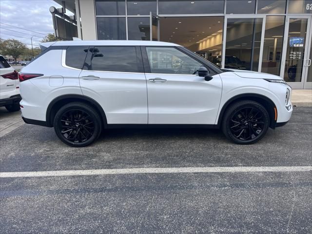 2023 Mitsubishi Outlander SEL Black Edition