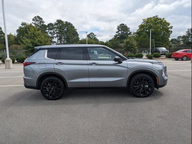 2023 Mitsubishi Outlander SEL Black Edition