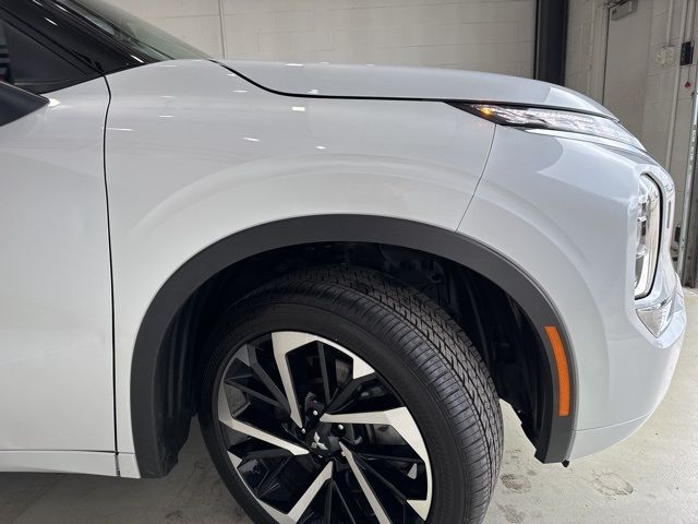 2023 Mitsubishi Outlander SEL Black Edition