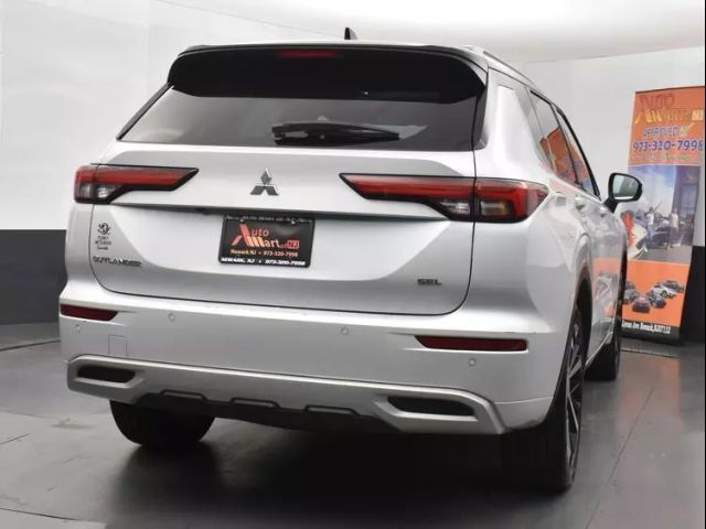 2023 Mitsubishi Outlander SEL