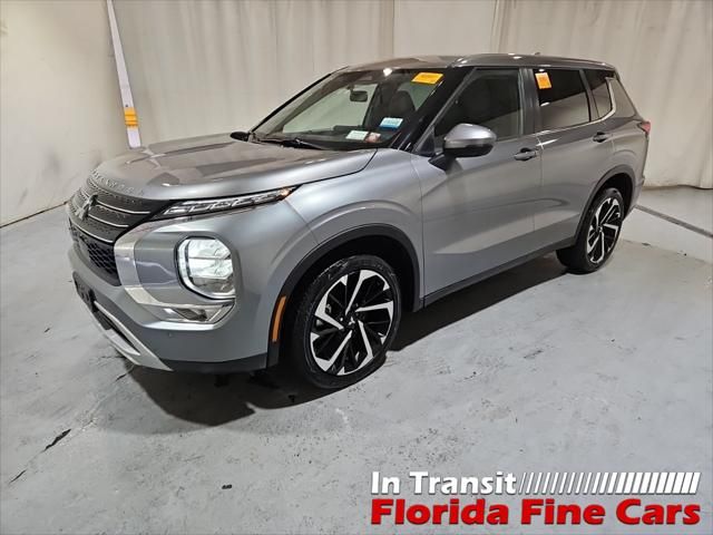 2023 Mitsubishi Outlander SE