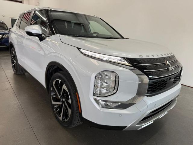 2023 Mitsubishi Outlander